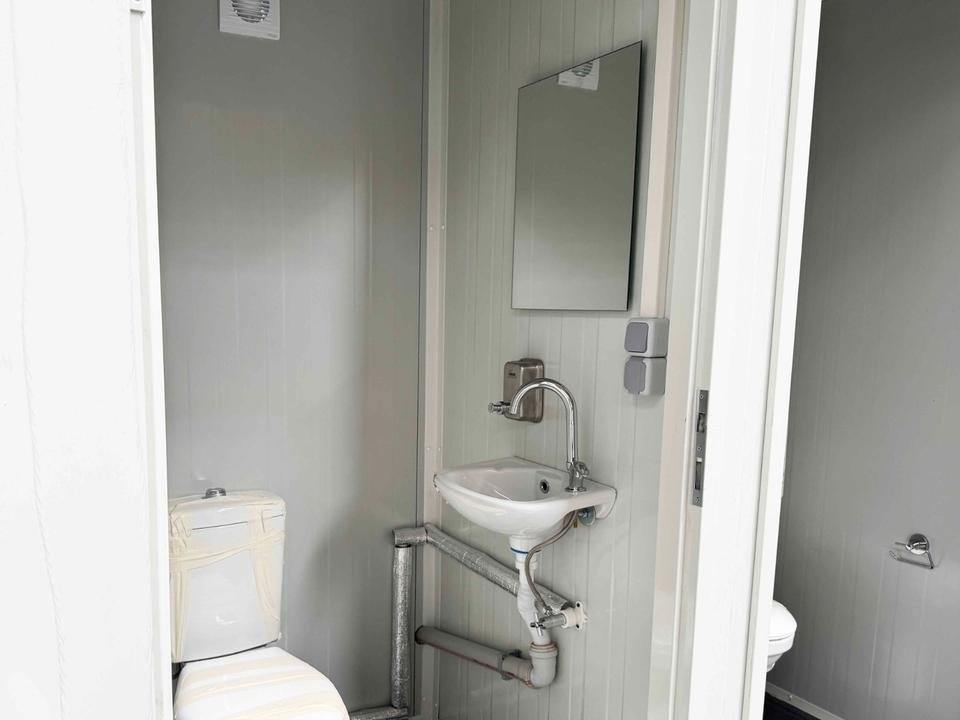 CONTENEDOR SANITARIO DOBLE CON WC (240X120M)NUEVO - Imagen 11